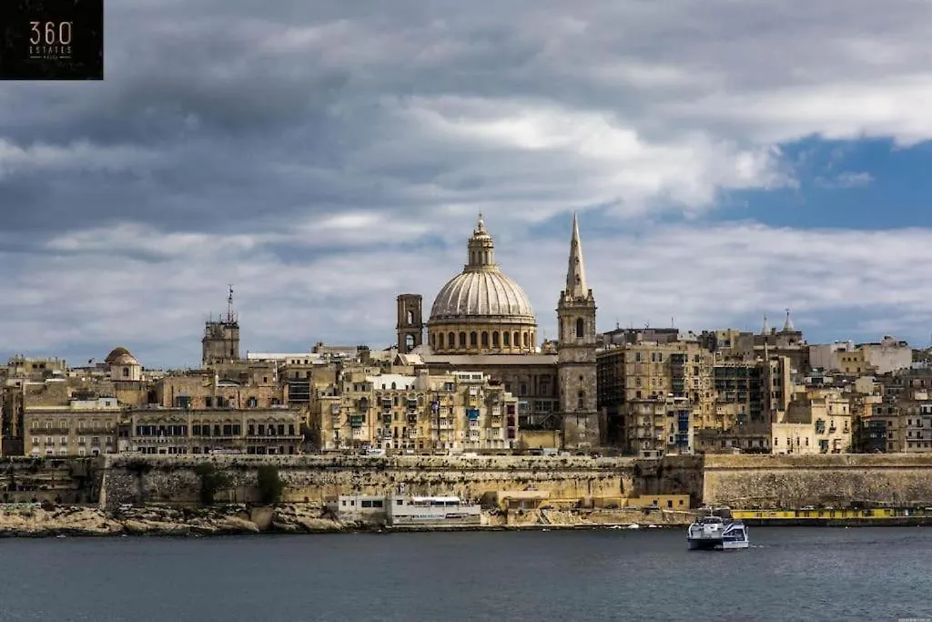 A Lovely 3 Bedroom, 3 Baths Home In The Centre Of Gzira By 360 Estates 0*,  Malta