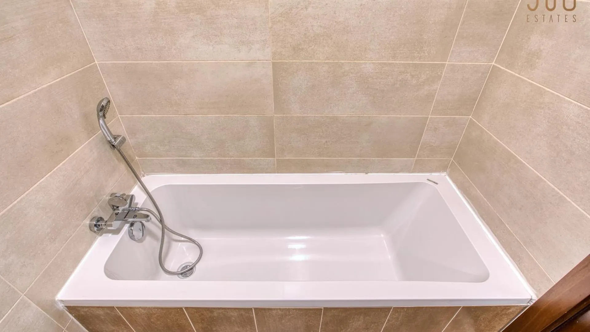 Apartment A Lovely 3 Bedroom, 3 Baths Home In The Centre Of Gzira By 360 Estates Malta